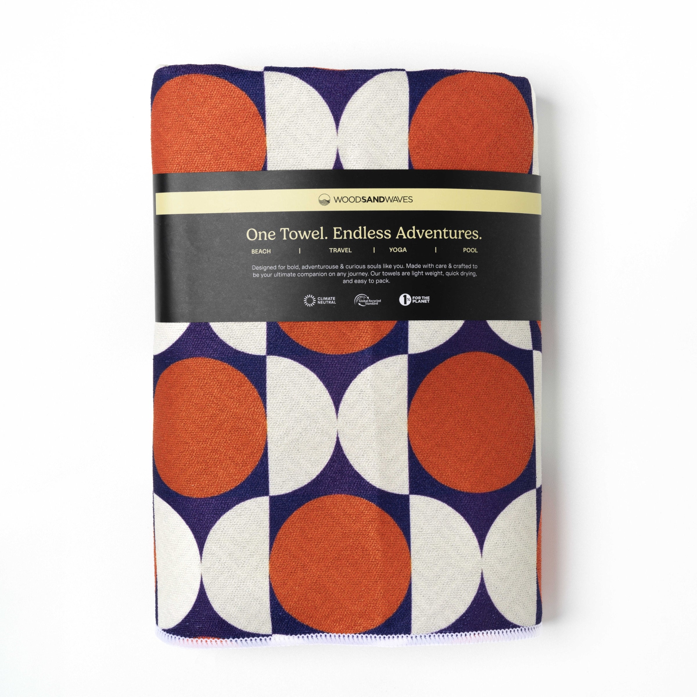 Retro Revival - Sandabweisendes Strandtuch mit Geheimfach - WOODSANDWAVES