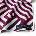 Pink Relaxation - Sandabweisendes Strandtuch mit Geheimfach - WOODSANDWAVES