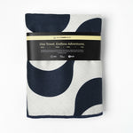 Copacabana - Sandabweisendes Strandtuch mit Geheimfach - WOODSANDWAVES