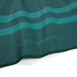 Duschhandtuch aus Premium Mikrofaser - angenehm auf der Haut - WOODSANDWAVES