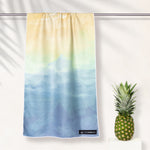 Dreamy Daybreak - Sandabweisendes Strandtuch mit Geheimfach - WOODSANDWAVES