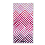 Pink Relaxation  - Strandtuch für Kinder - schadstofffrei, schnelltrocknend  & sanft zur Haut (140cm x 70cm) - WOODSANDWAVES