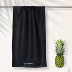 Clear Black- Sandabweisendes Strandtuch mit Geheimfach - WOODSANDWAVES