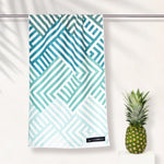 Mint Relaxation - Sandabweisendes Strandtuch mit Geheimfach - WOODSANDWAVES