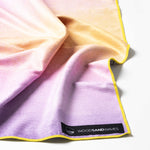 Peaceful Heaven - Sandabweisendes Strandtuch mit Geheimfach - WOODSANDWAVES