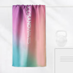 Colourful Temptation - Sporthandtuch mit Magnet & Zipper-Tasche - WOODSANDWAVES