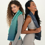 Green Temptation - Sporthandtuch mit Magnet & Zipper-Tasche - WOODSANDWAVES