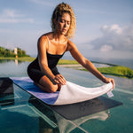 Lavender Skies - Rutschfestes Yoga-Handtuch mit Silikon-Noppen - WOODSANDWAVES