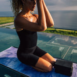 Lavender Skies - Rutschfestes Yoga-Handtuch mit Silikon-Noppen - WOODSANDWAVES