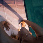 Calm Tides - Rutschfestes Yoga-Handtuch mit Silikon-Noppen - WOODSANDWAVES