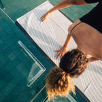 Waves of Zen - Rutschfestes Yoga-Handtuch mit Silikon-Noppen - WOODSANDWAVES