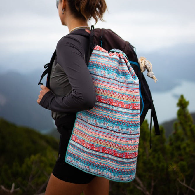 Bazaar of Dreams - Ultra-leichtes Outdoor-und Wanderhandtuch - 80cm x 40cm - WOODSANDWAVES