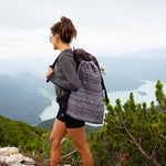 Dark Mind - Ultra-leichtes Outdoor-und Wanderhandtuch  - 80cm x 40cm - WOODSANDWAVES