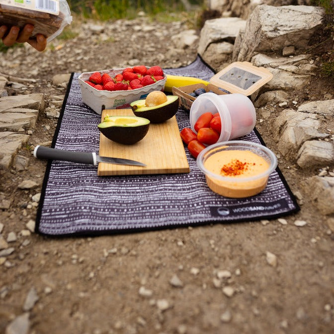Dark Mind - Ultra-leichtes Outdoor-und Wanderhandtuch - 80cm x 40cm - WOODSANDWAVES