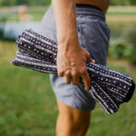 Dark Mind - Stranddecke XXL - 180cm x 160cm - leicht, kompakt & sandabweisend - WOODSANDWAVES