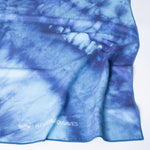 Batik Ocean - Sandabweisendes Strandtuch mit Geheimfach (180cm x 80cm) - WOODSANDWAVES