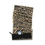 Wild Workout - Sporthandtuch mit Magnet & Zipper-Tasche - WOODSANDWAVES