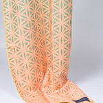 Flower of Life - Rutschfestes Yoga-Handtuch mit Silikon-Noppen - WOODSANDWAVES