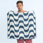 Copacabana - schnelltrocknendes Duschhandtuch aus Premium Mikrofaser - angenehm auf der Haut - 140 x 70cm - WOODSANDWAVES