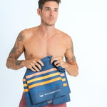 Calm Cruise - schnelltrocknendes Duschhandtuch aus Premium Mikrofaser - angenehm auf der Haut - 140 x 70cm - WOODSANDWAVES