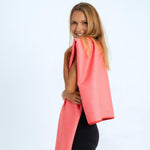 Clear Red  - schnelltrocknendes Duschhandtuch aus Premium Mikrofaser - angenehm auf der Haut - 140 x 70cm - WOODSANDWAVES