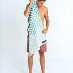 Mint Relaxation - schnelltrocknendes Duschhandtuch aus Premium Mikrofaser - angenehm auf der Haut - 140 x 70cm - WOODSANDWAVES