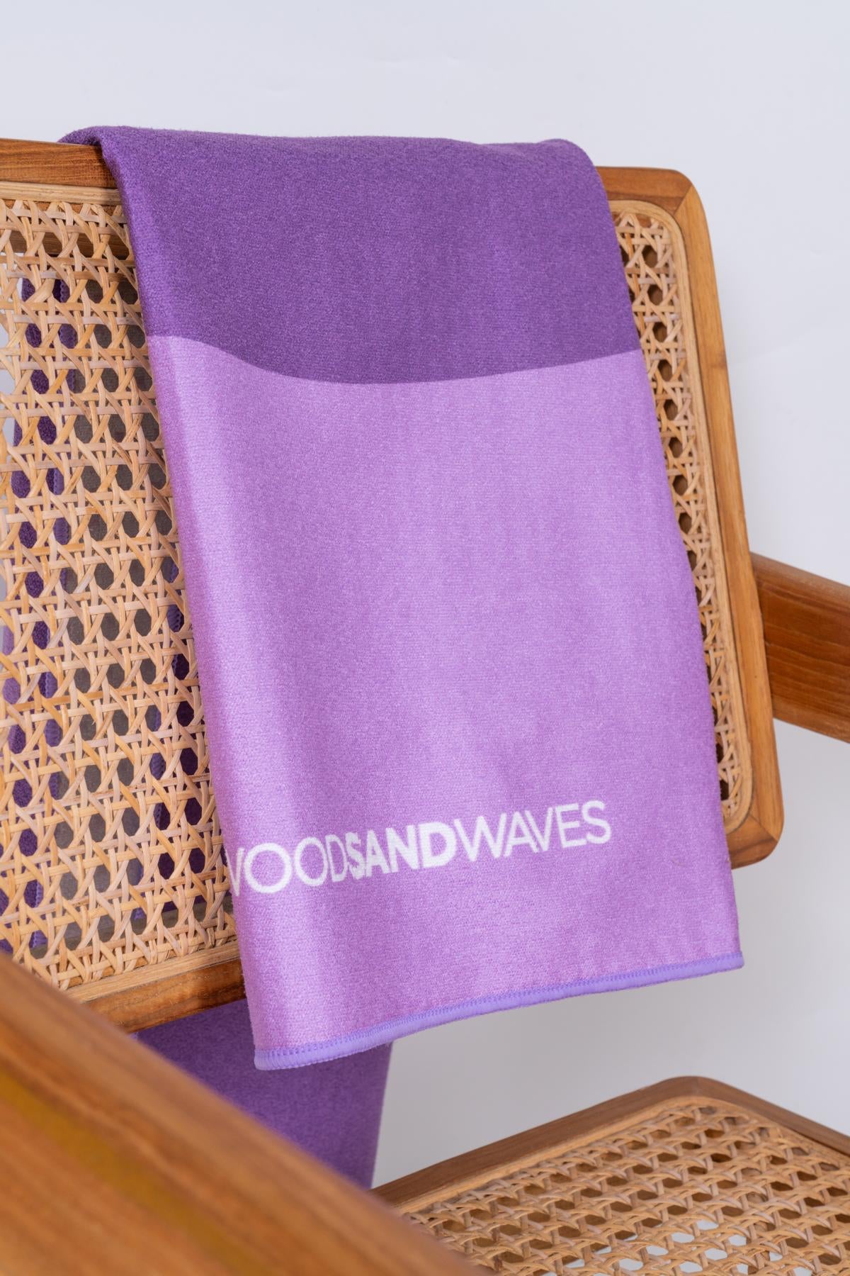Yin Yang - Rutschfestes Yoga-Handtuch mit Silikon-Noppen - WOODSANDWAVES