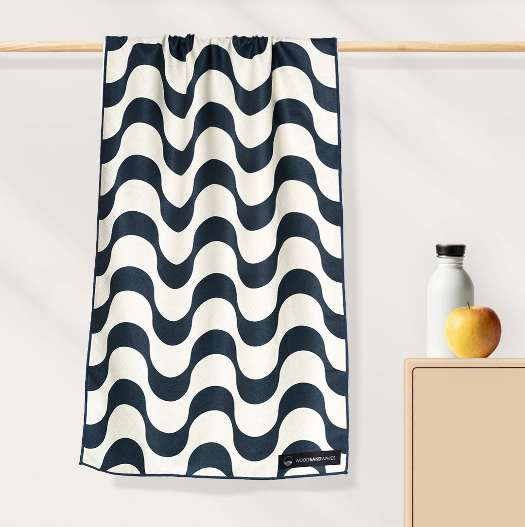 Copacabana - Ultra-leichtes Outdoor-und Wanderhandtuch - 80cm x 40cm - WOODSANDWAVES