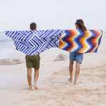 Ocean and Waves - Sandabweisendes Strandtuch mit Geheimfach - WOODSANDWAVES