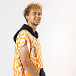 Surf-Poncho Sunset Waves - für Frauen & Männer - aus schnelltrocknender und ultra-leichter Mikrofaser - WOODSANDWAVES