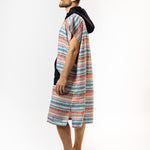 Surf-Poncho Bazaar of Dreams - für Frauen & Männer - aus schnelltrocknender und ultra-leichter Mikrofaser - WOODSANDWAVES