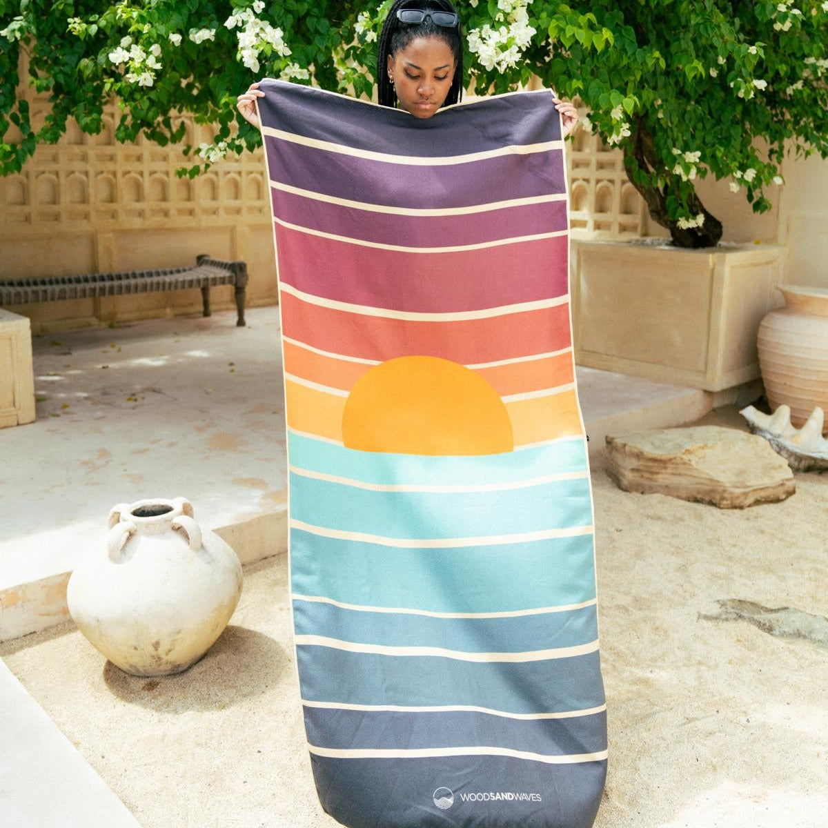 Strandhandtuch für Männer und Frauen - gestreift - schnelltrocknende Mikrofaser- WOODSANDWAVES