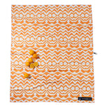 Sunset Waves - Stranddecke XXL - 180cm x 160cm - leicht, kompakt & sandabweisend - WOODSANDWAVES