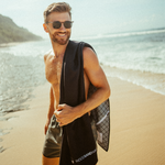 Clear Black- Sandabweisendes Strandtuch mit Geheimfach - WOODSANDWAVES