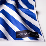 Ocean and Waves - Sandabweisendes Strandtuch mit Geheimfach - WOODSANDWAVES