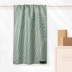 Waves of Zen - Rutschfestes Yoga-Handtuch mit Silikon-Noppen - WOODSANDWAVES