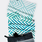 Mint Relaxation - Sporthandtuch mit Magnet & Zipper-Tasche - WOODSANDWAVES