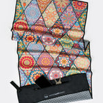 Mosaics - Sporthandtuch mit Magnet & Zipper-Tasche - WOODSANDWAVES