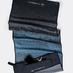 Stormy Skies - Sporthandtuch mit Magnet & Zipper-Tasche - WOODSANDWAVES