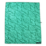 Green Garden - Stranddecke XXL - 180cm x 160cm - leicht, kompakt & sandabweisend - WOODSANDWAVES