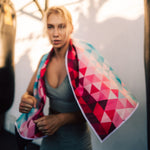 Kaleidoscope - Sporthandtuch mit Magnet & Zipper-Tasche - WOODSANDWAVES