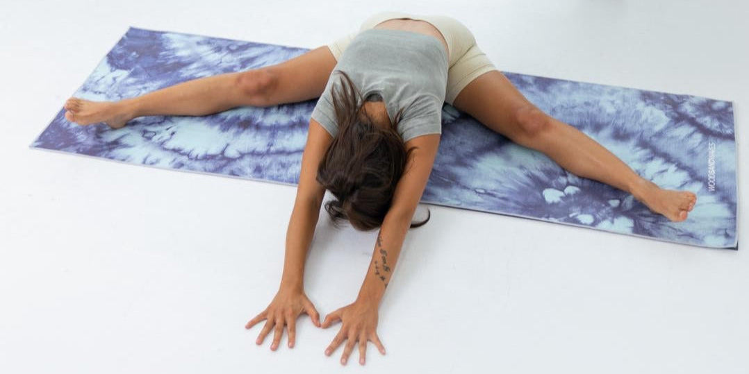 Warum Yoga-Handtücher zum Standard für Yoga & Pilates werden - und warum eine besesere Hygiene  & mehr Komfort beim Yoga wichtig sind