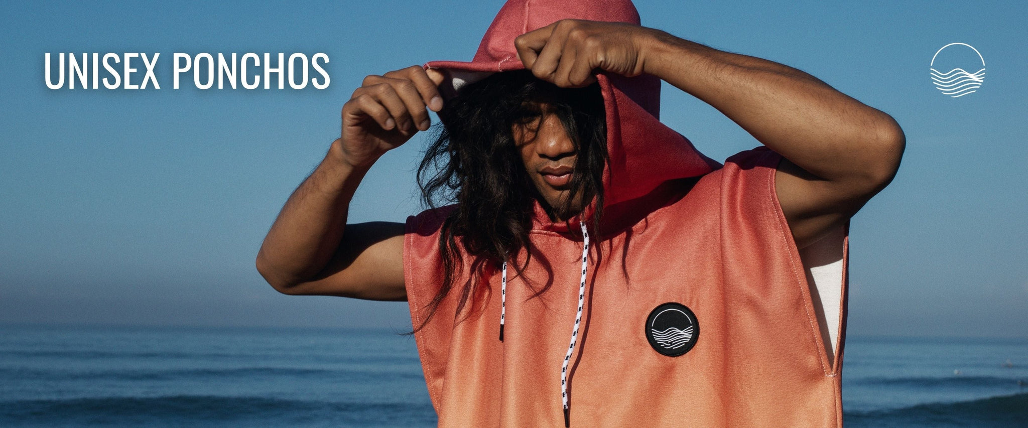 Bunte und nachhaltige Surf-Ponchos: Komfort, Wärme & Stil für Wellenreiter und Globetrotter - woodsandwaves.co