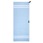 Stripes Airy Blue - Sporthandtuch mit Magnet & Zipper-Tasche - WOODSANDWAVES