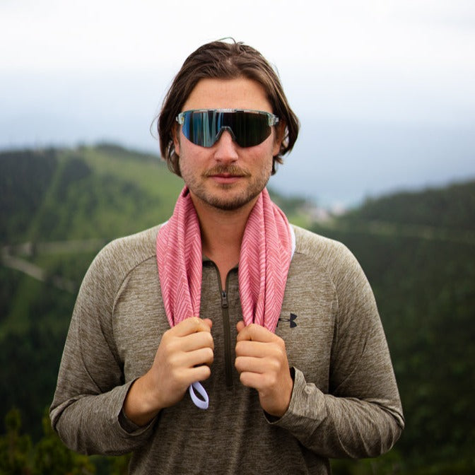 Spring Brush - Ultra-leichtes Outdoor-und Wanderhandtuch  - 80cm x 40cm - WOODSANDWAVES