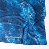 Wild Ocean - Zandbestendig strandlaken met geheim vak (180 cm x 80 cm) 