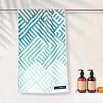 Mint Relaxation - schnelltrocknendes Duschhandtuch aus Premium Mikrofaser - angenehm auf der Haut - 140 x 70cm - WOODSANDWAVES