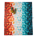 Kaleidoscope Orange - Stranddecke XXL - 180cm x 160cm - leicht, kompakt & sandabweisend - WOODSANDWAVES