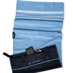Stripes Airy Blue - Sporthandtuch mit Magnet & Zipper-Tasche - WOODSANDWAVES
