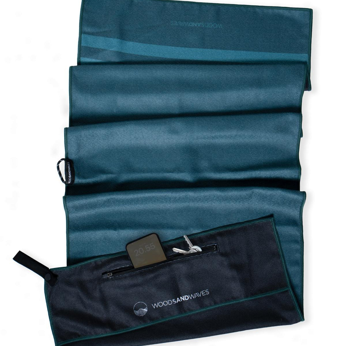 Stripes Teal - Sporthandtuch mit Magnet & Zipper-Tasche - WOODSANDWAVES